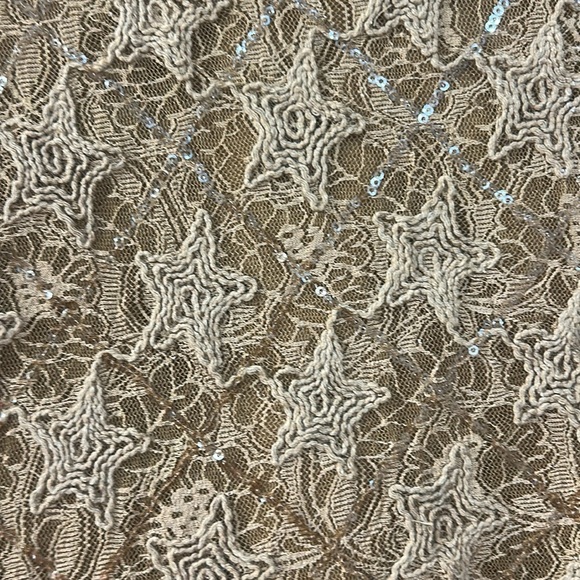 Women's Lace Detail Button-Up Top in Brown - Easel - Picture 4 of 6